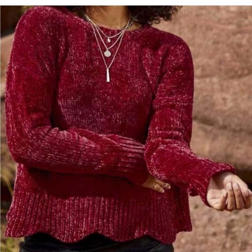 Altar’d State Red Chenille Cabincore Scalloped Hem Sweater Small